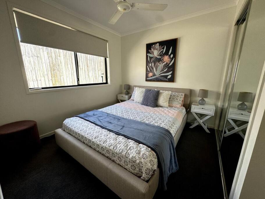 Chic 3-bedroom Duplex, Air-con, Pet Friendly Holiday home *